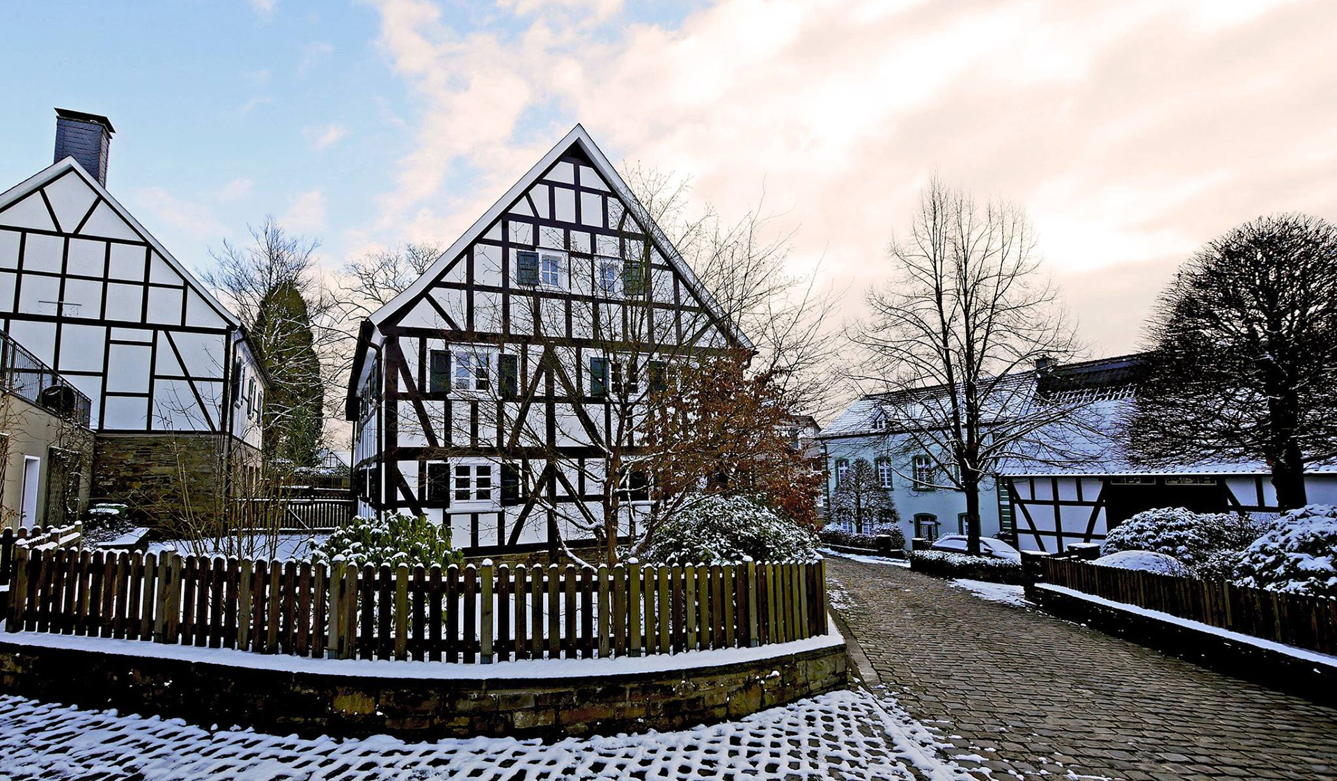 Fachwerkhäuser im Winter in Wiehl
