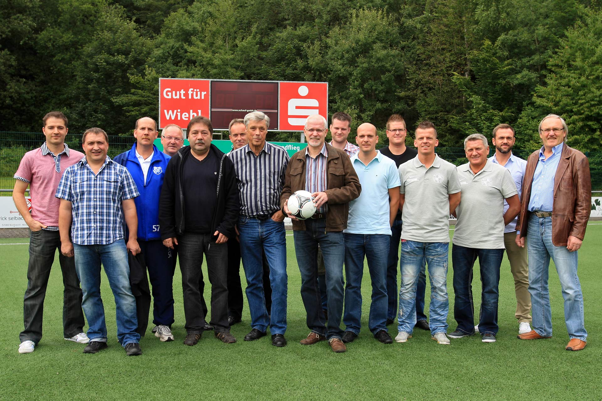 5. Homburger Sparkassen Cup: Erster Spieltag