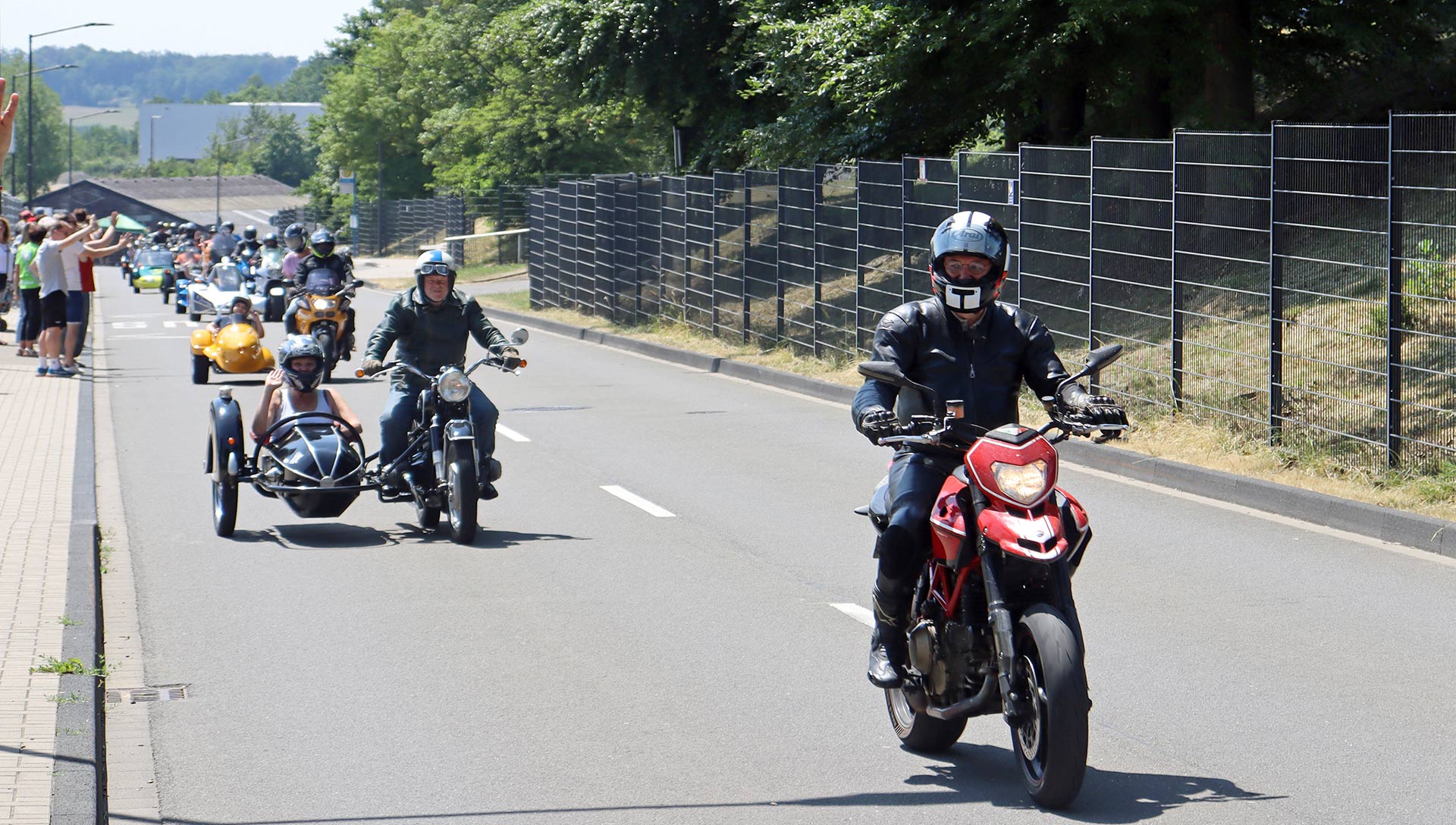 Oberbergische Ausfahrt für Menschen mit Beeinträchtigung: Ein Bikertreff der besonderen Art